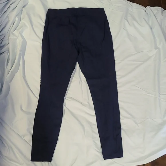 Navy pixie pant. - Picture 2 of 4
